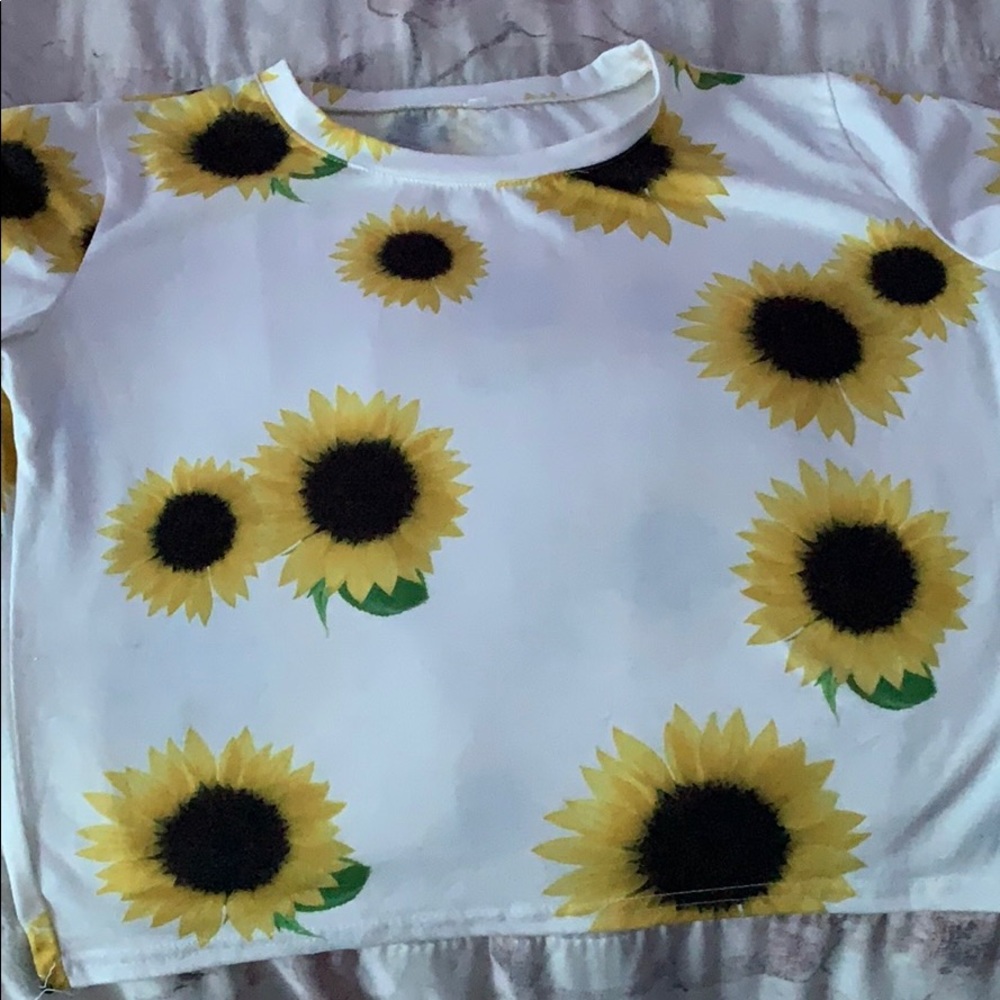 Cropped shirt